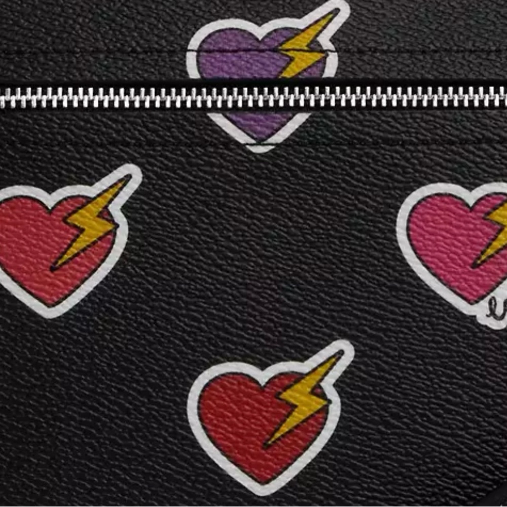 COACH NWT Mini Rowan File Bag With Heart Bolt Print - Picture 4 of 5